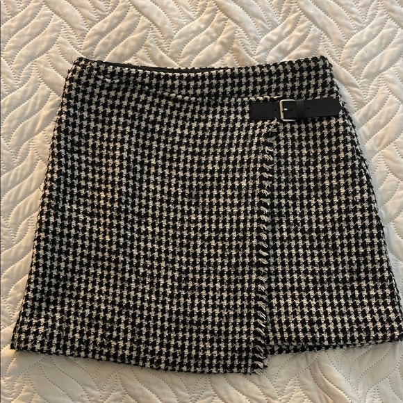 Zara Black and White Girls Houndstooth Skirt - Picture 1 of 4